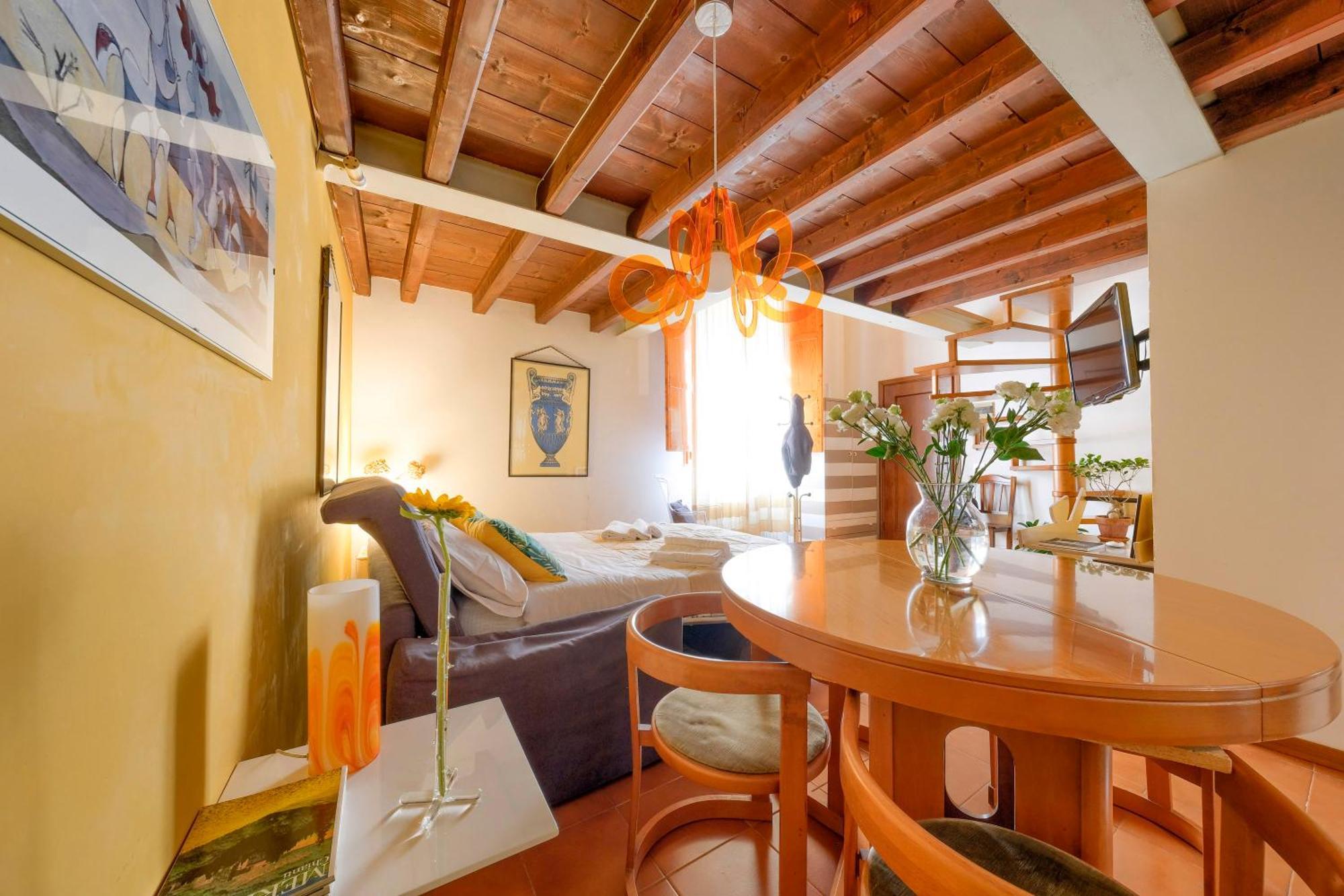 La Casa Di Dante Alighieri Apartment Florence Exterior photo
